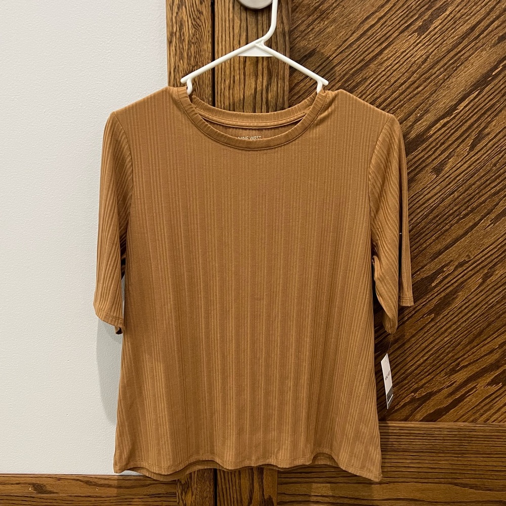 *NWT* Nine West Elbow Sleeve Top